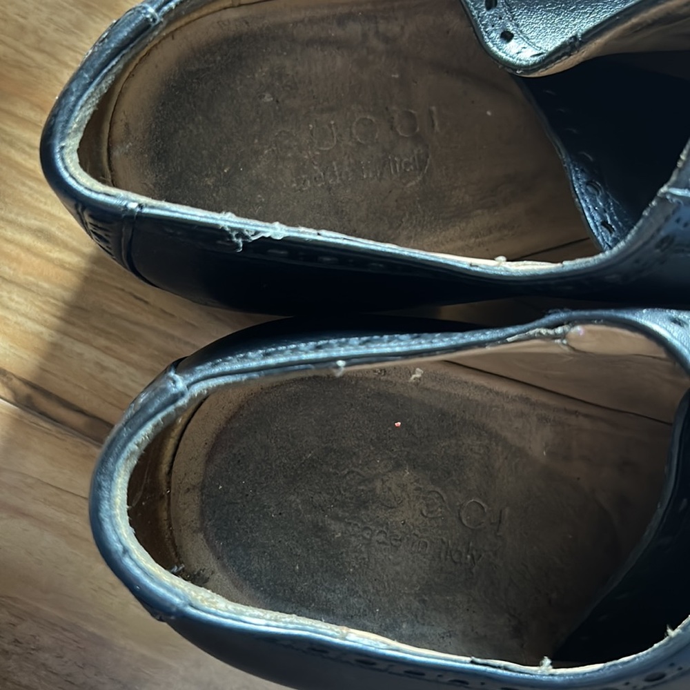 Black Leather Gucci WingTip Oxfords - 10.5 - Picture 3 of 4